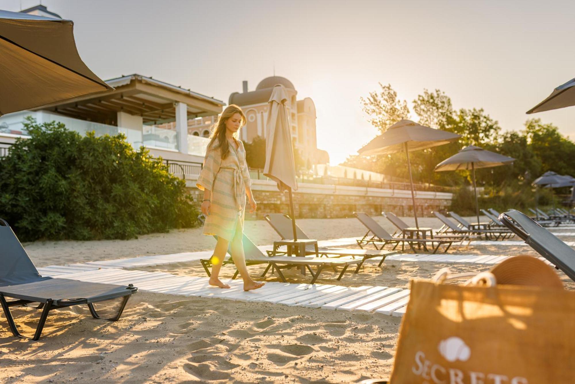 Secrets Sunny Beach Resort & Spa (Adults Only) Kültér fotó Beach at the resort